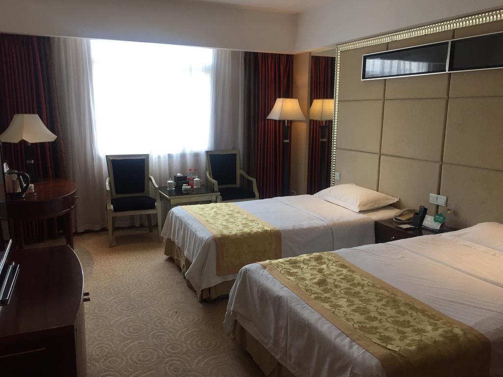 Yunheng Hotel Neijiang Esterno foto