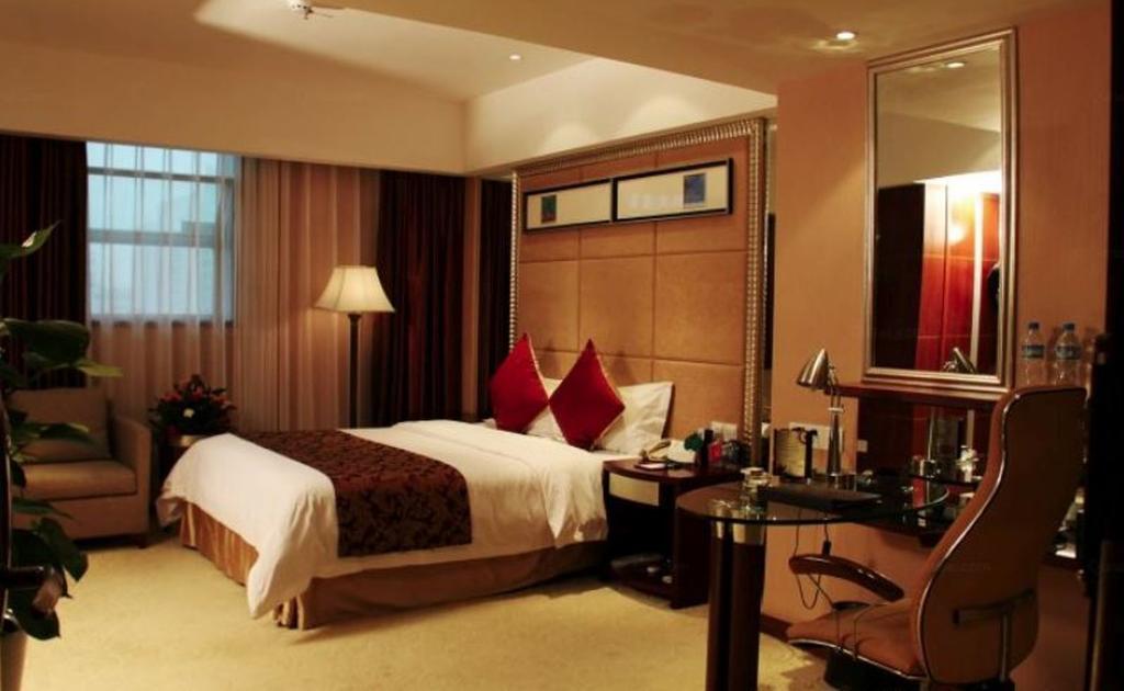 Yunheng Hotel Neijiang Esterno foto