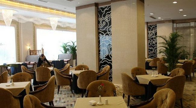 Yunheng Hotel Neijiang Ristorante foto